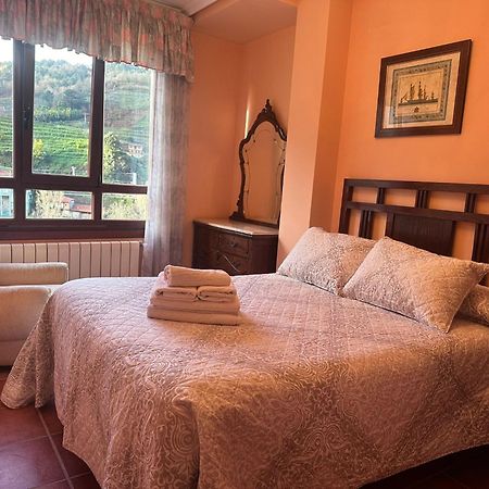 منزل الضيف Os Peares  في Casa Alpargateiro المظهر الخارجي الصورة